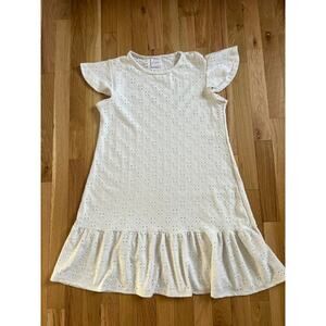 Livi by Olivia Rae White Eyelet Flutter Sleeve Ruffle Hem Mini Jr Dress (size L)